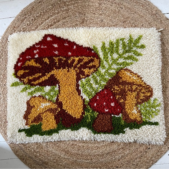 Vintage Other - Vintage mushroom latch hook rug